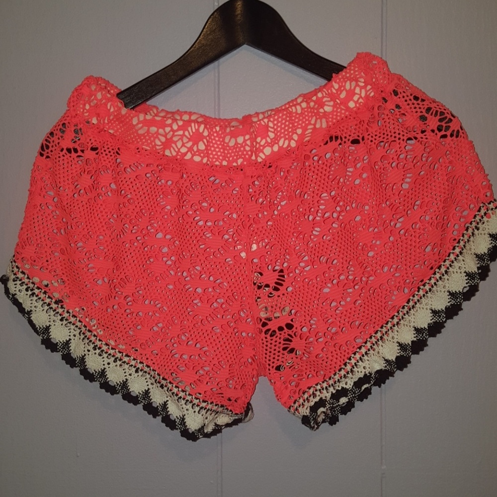 Lace shorts !